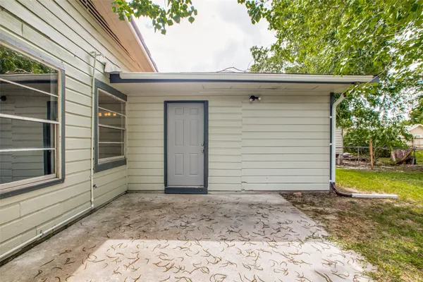 $2,095 | 419 East 42nd Street, Houston, TX 77022