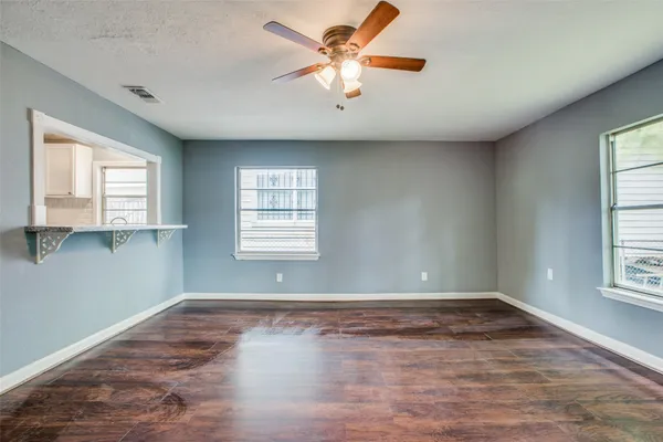 $2,095 | 419 East 42nd Street, Houston, TX 77022