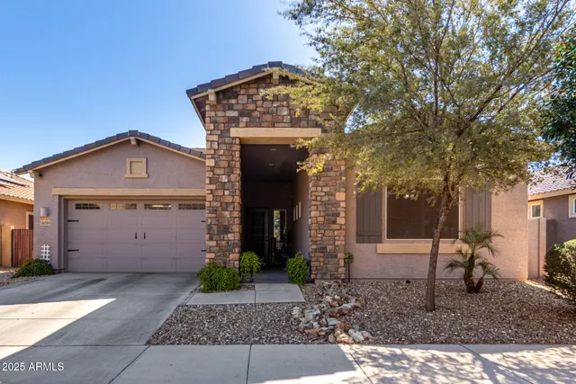 $2,500 | 16561 West Cielo Grande Avenue, Surprise, AZ 85387