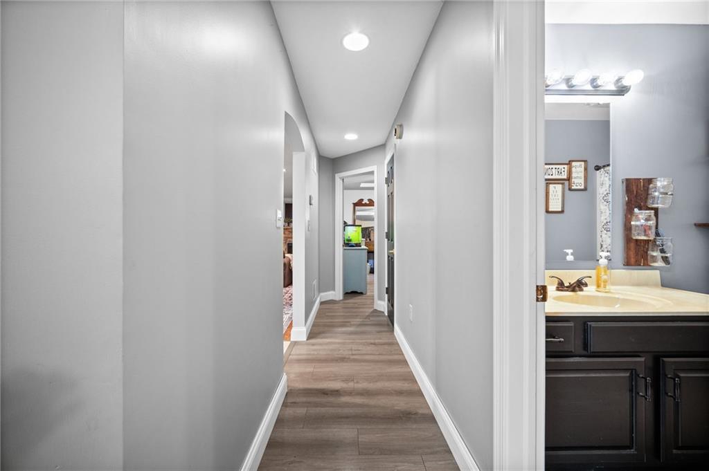 1021 Greggerson Road Irwin, PA 15642 - Photo 16 of 48