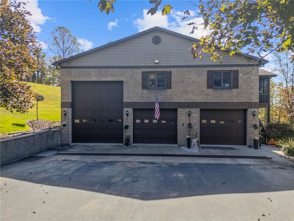 1021 Greggerson Road Irwin, PA 15642 - Photo 43 of 48