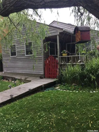 $4,600 | 821 Evergreen Walk, Ocean Beach, NY 11770