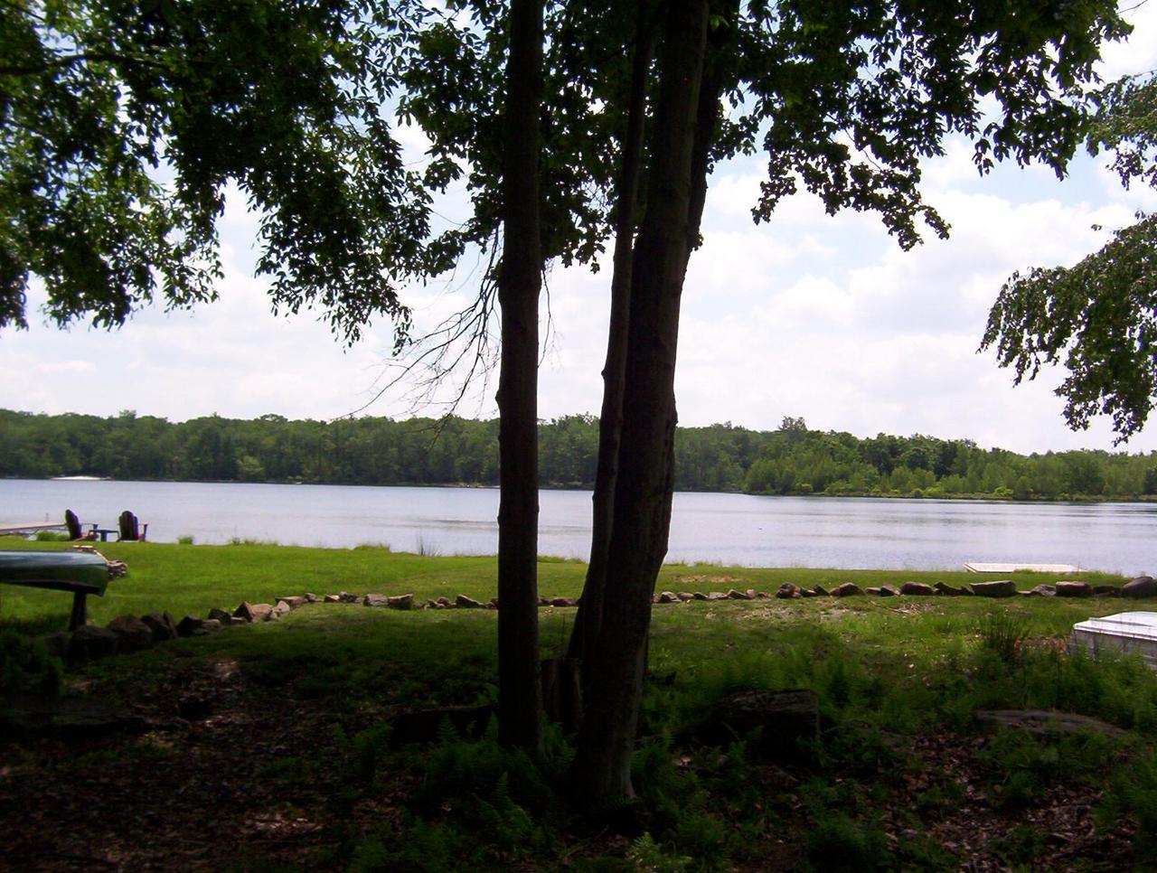 901 Selig Road Pocono Lake, PA 18347 - Photo 6 of 8 Lakeview