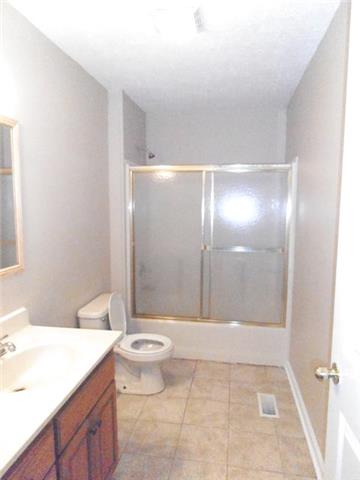 157 Deer Point Road Unionville, TN 37180 - Photo 8 of 14 Half bath