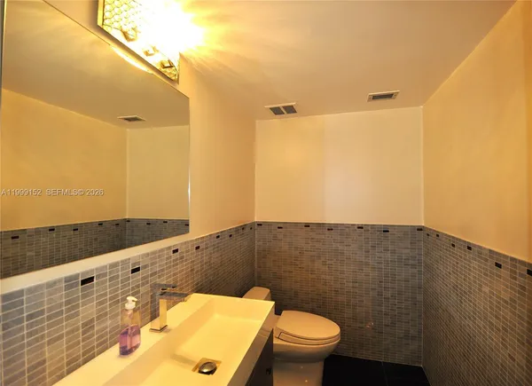 $2,350 | 2030 South Ocean Drive, Unit 803, Hallandale Beach, FL 33009