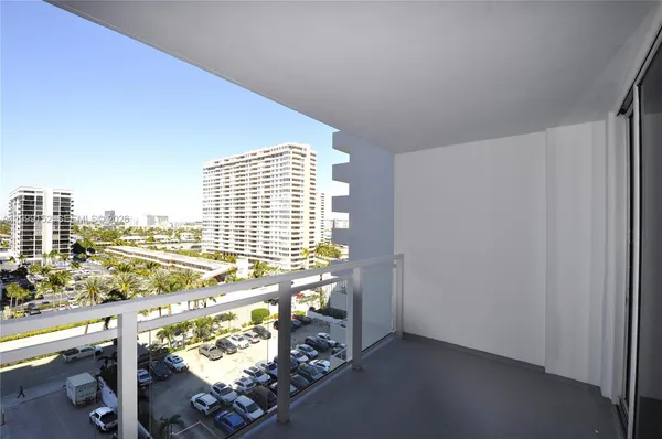 $2,350 | 2030 South Ocean Drive, Unit 803, Hallandale Beach, FL 33009