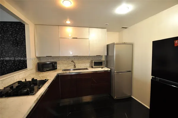 $2,350 | 2030 South Ocean Drive, Unit 803, Hallandale Beach, FL 33009