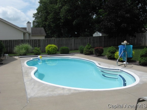 17 Spring Street Riverton, IL 62561 - Photo 21 of 24 Gallery Image 21
