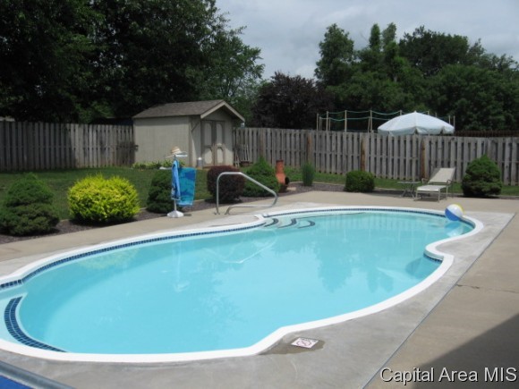 17 Spring Street Riverton, IL 62561 - Photo 22 of 24 Gallery Image 22