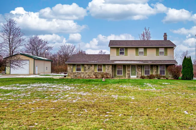 $289,900 | 11802 Northwest Smuts Drive, Roanoke, IN 46783