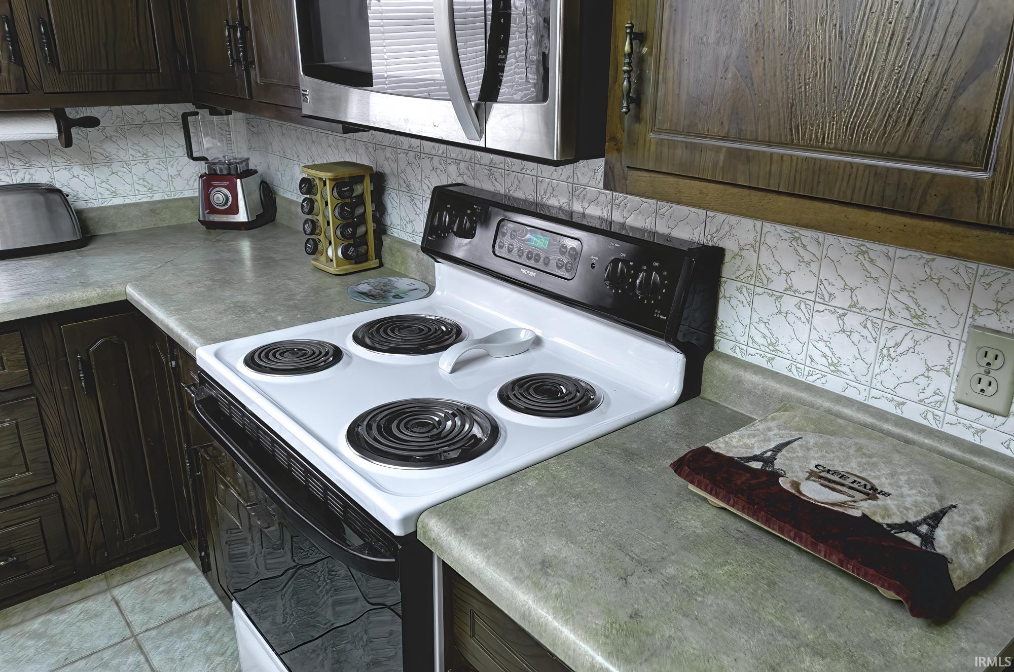 11802 Northwest Smuts Drive Roanoke, IN 46783 - Photo 19 of 36