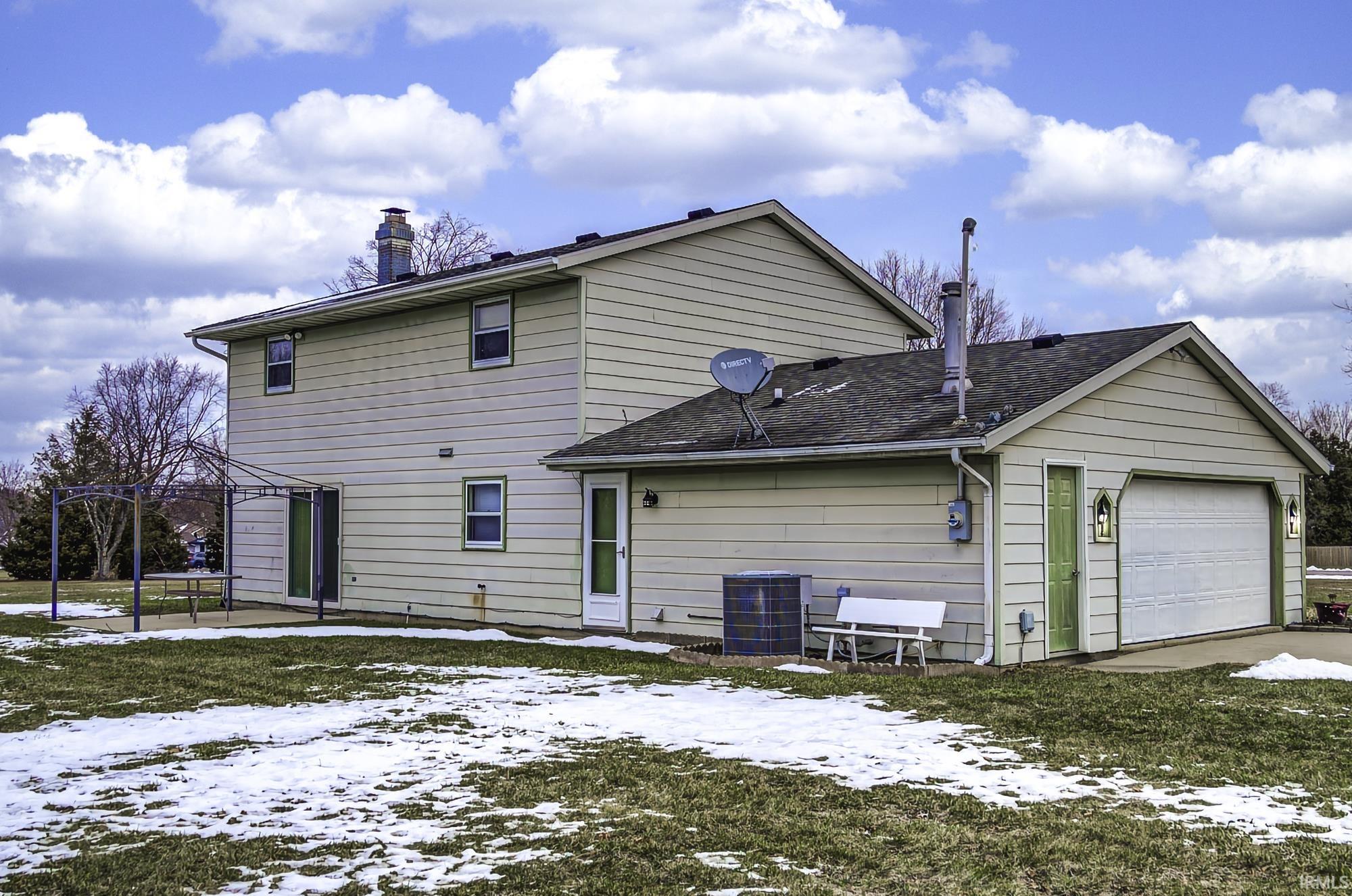 11802 Northwest Smuts Drive Roanoke, IN 46783 - Photo 4 of 36