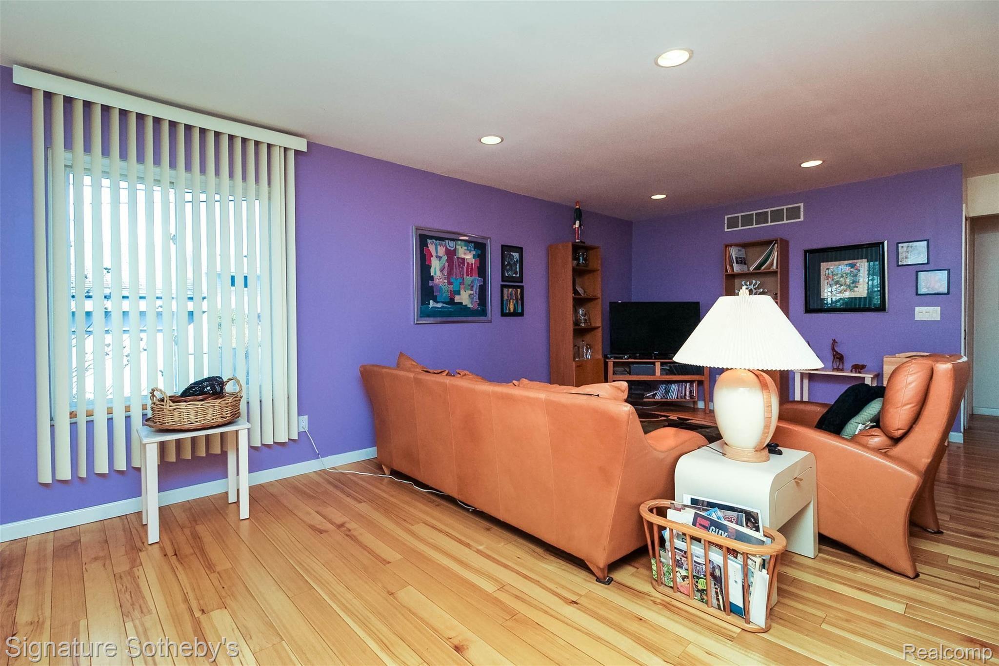 43 South Avery Road Waterford, MI 48328 - Photo 5 of 39 6.jpg
