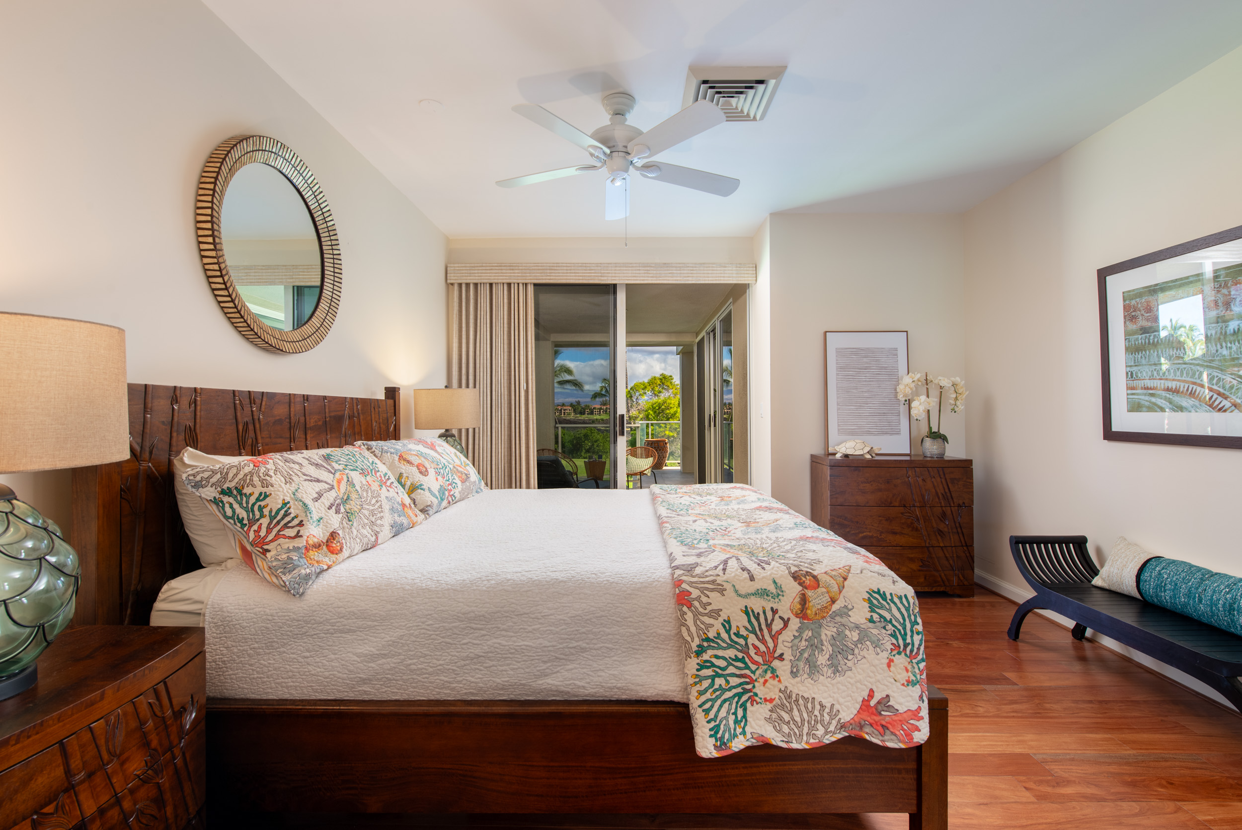 69-1010 Keana Place, Unit G303 Waikoloa, HI 96738 - Photo 12 of 30 a bedroom with a bed and a window