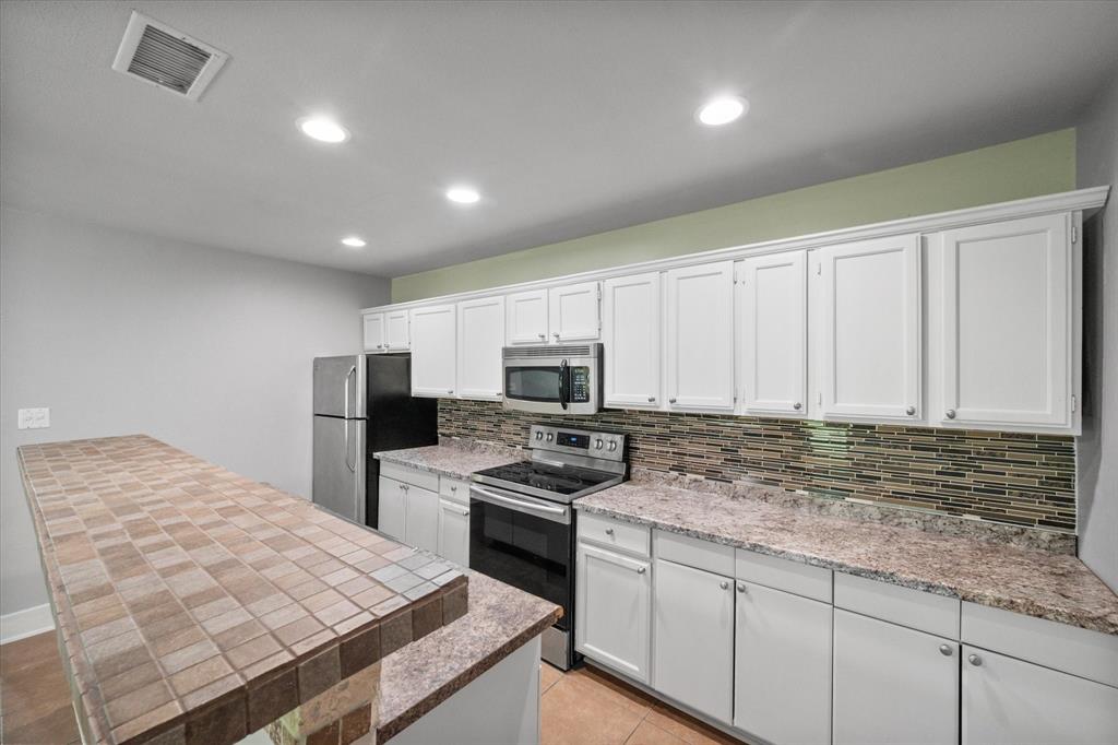 529 Nw Creek Rice, TX 75155 - Photo 18 of 26