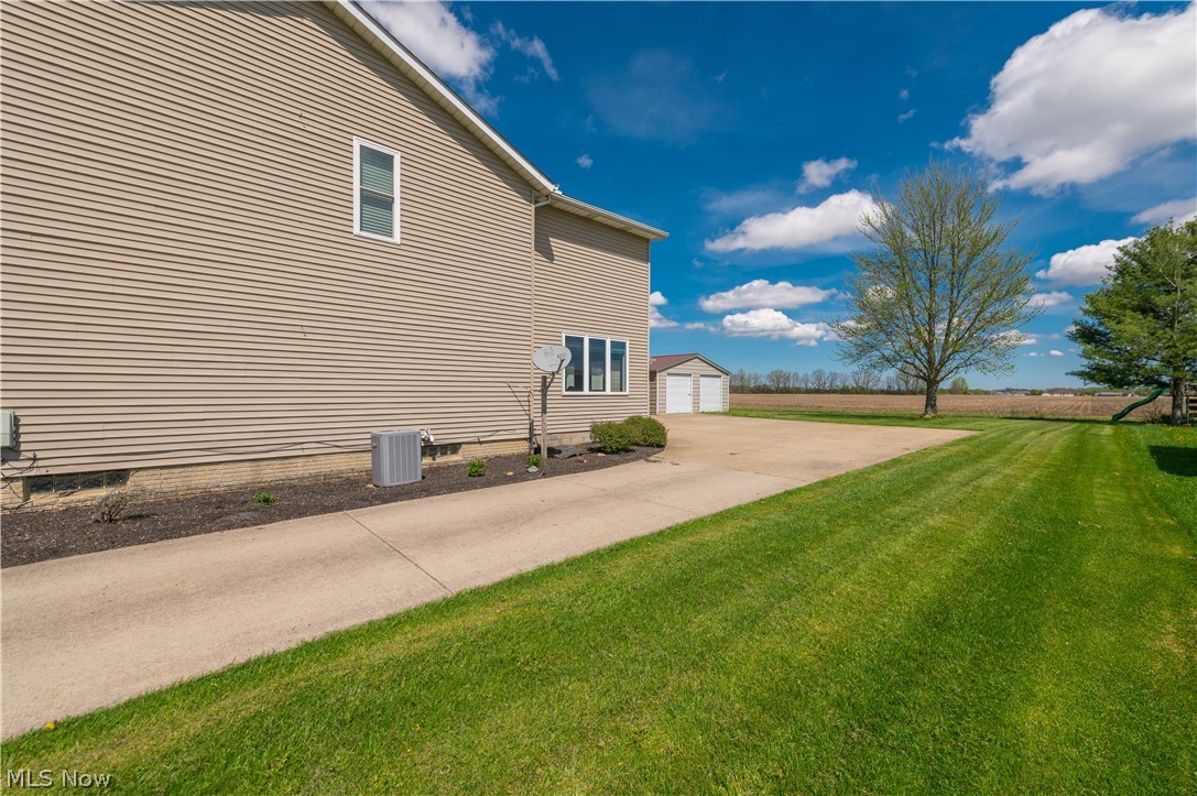 9217 Bechtel Road Elyria, OH 44035 - Photo 45 of 50