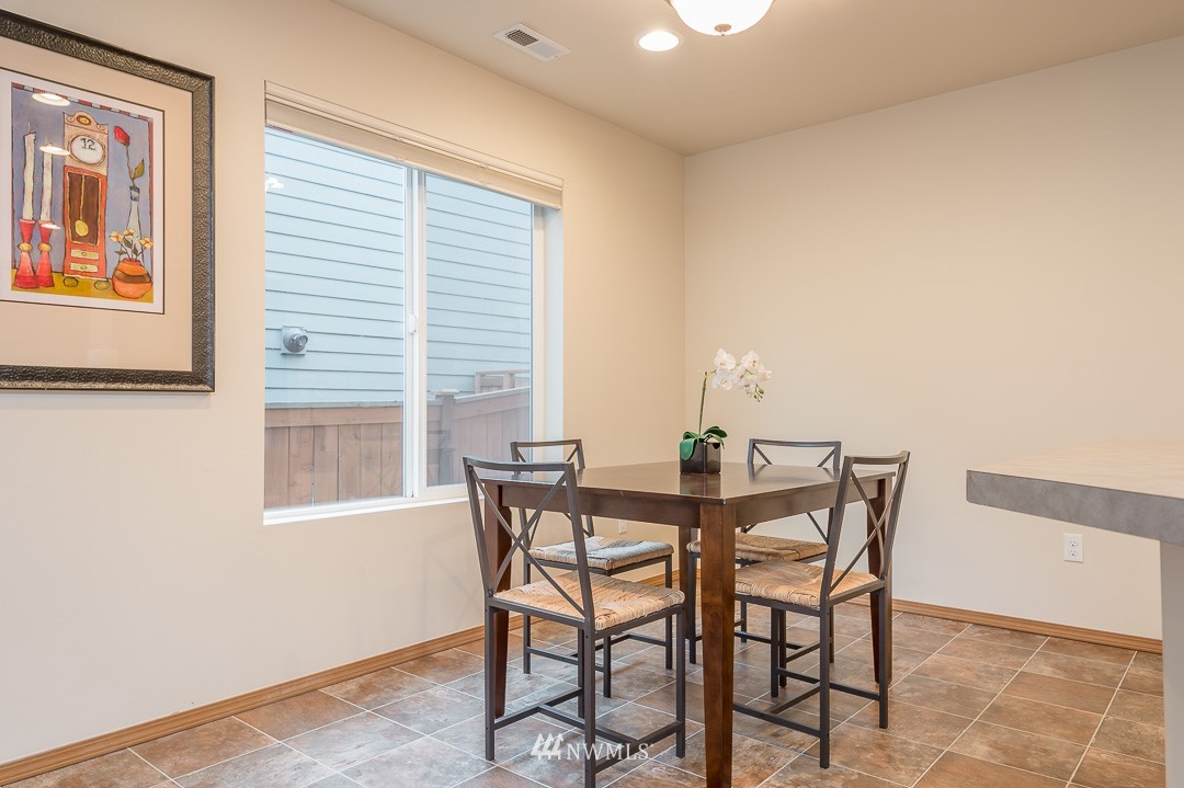 24102 185th Loop Southeast Covington, WA 98042 - Photo 6 of 24 Gallery Image 6