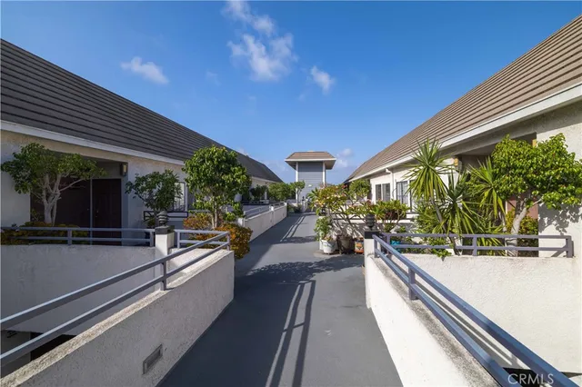 $439,900 | 730 West 4th Street, Unit 413, Long Beach, CA 90802