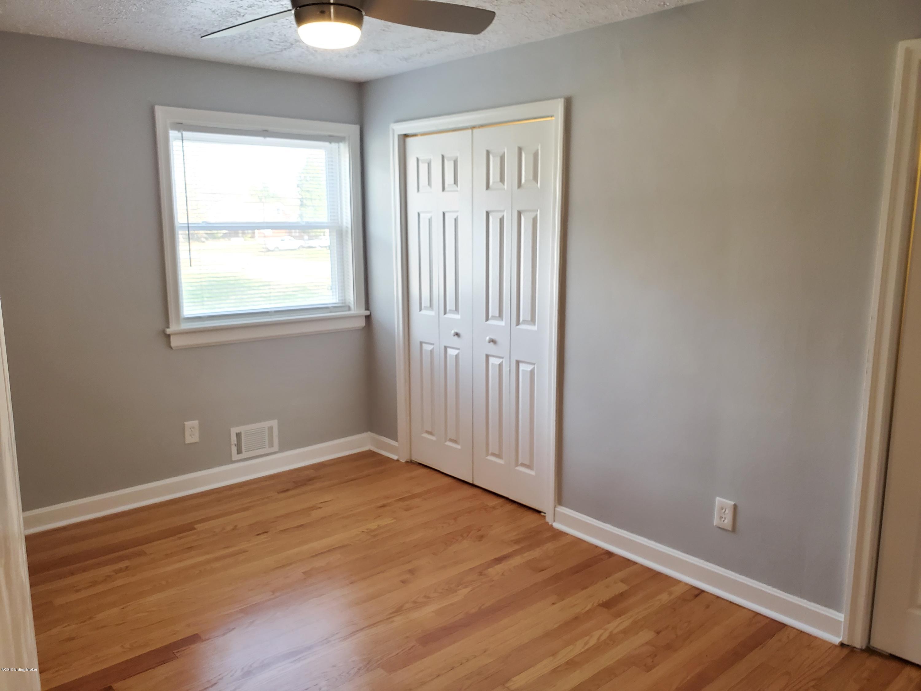 8 Cillia Road Louisville, KY 40216 - Photo 22 of 43 New Windows