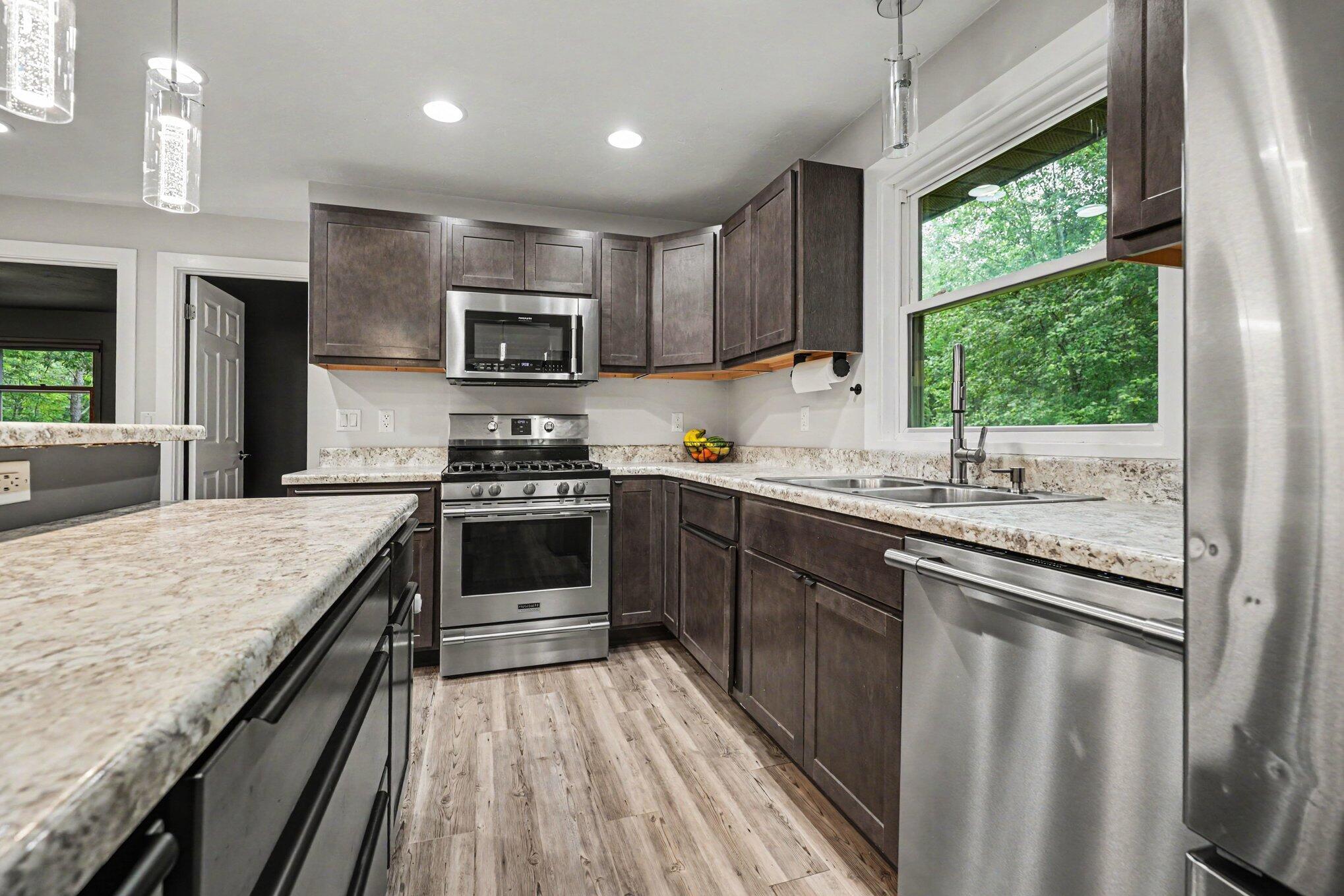 3920 Simonelli Road Whitehall, MI 49461 - Photo 10 of 33 011_file_8435