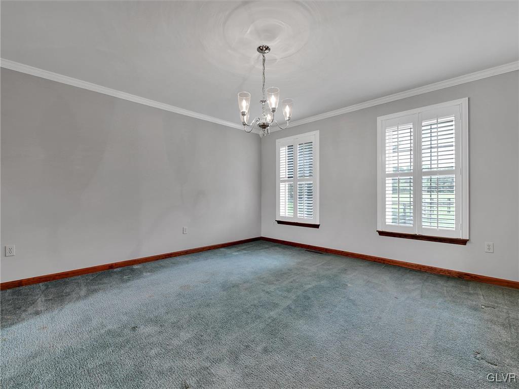 82 Werley Road Allentown, PA 18104 - Photo 11 of 41 Dining room