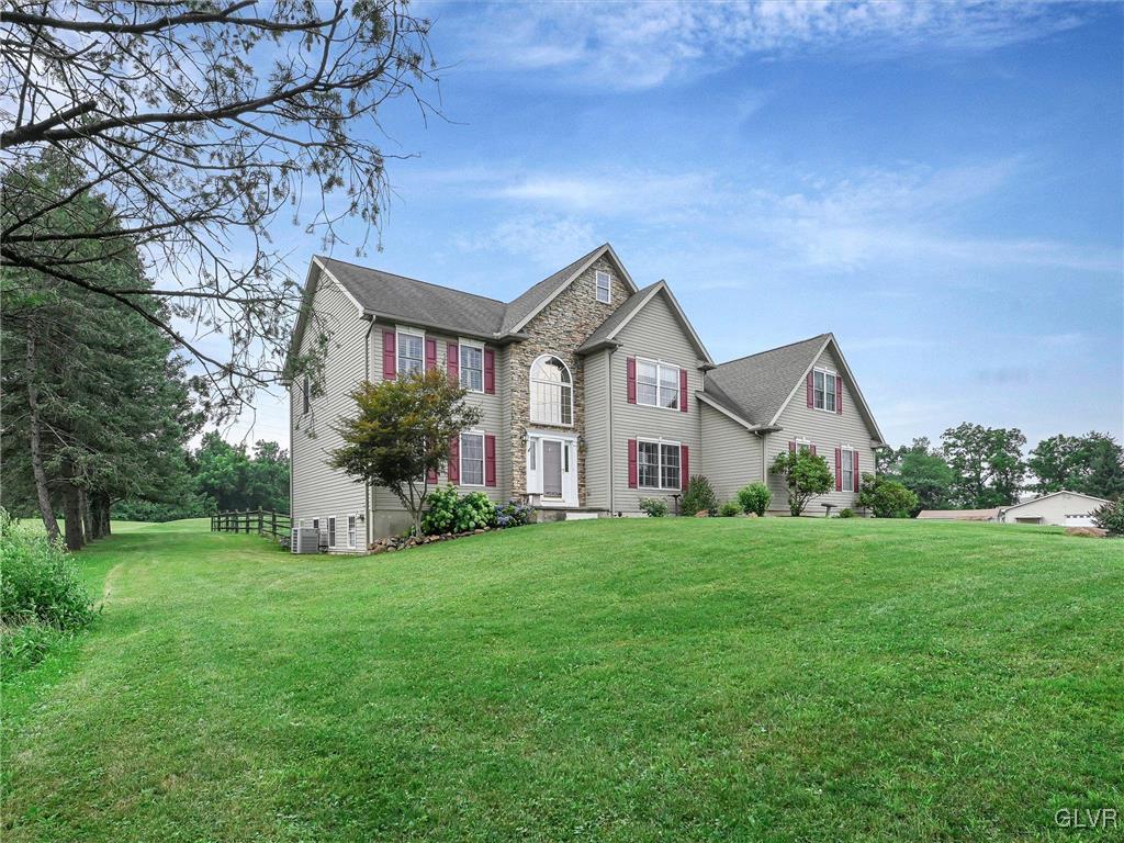 82 Werley Road Allentown, PA 18104 - Photo 3 of 41 Gallery Image 3