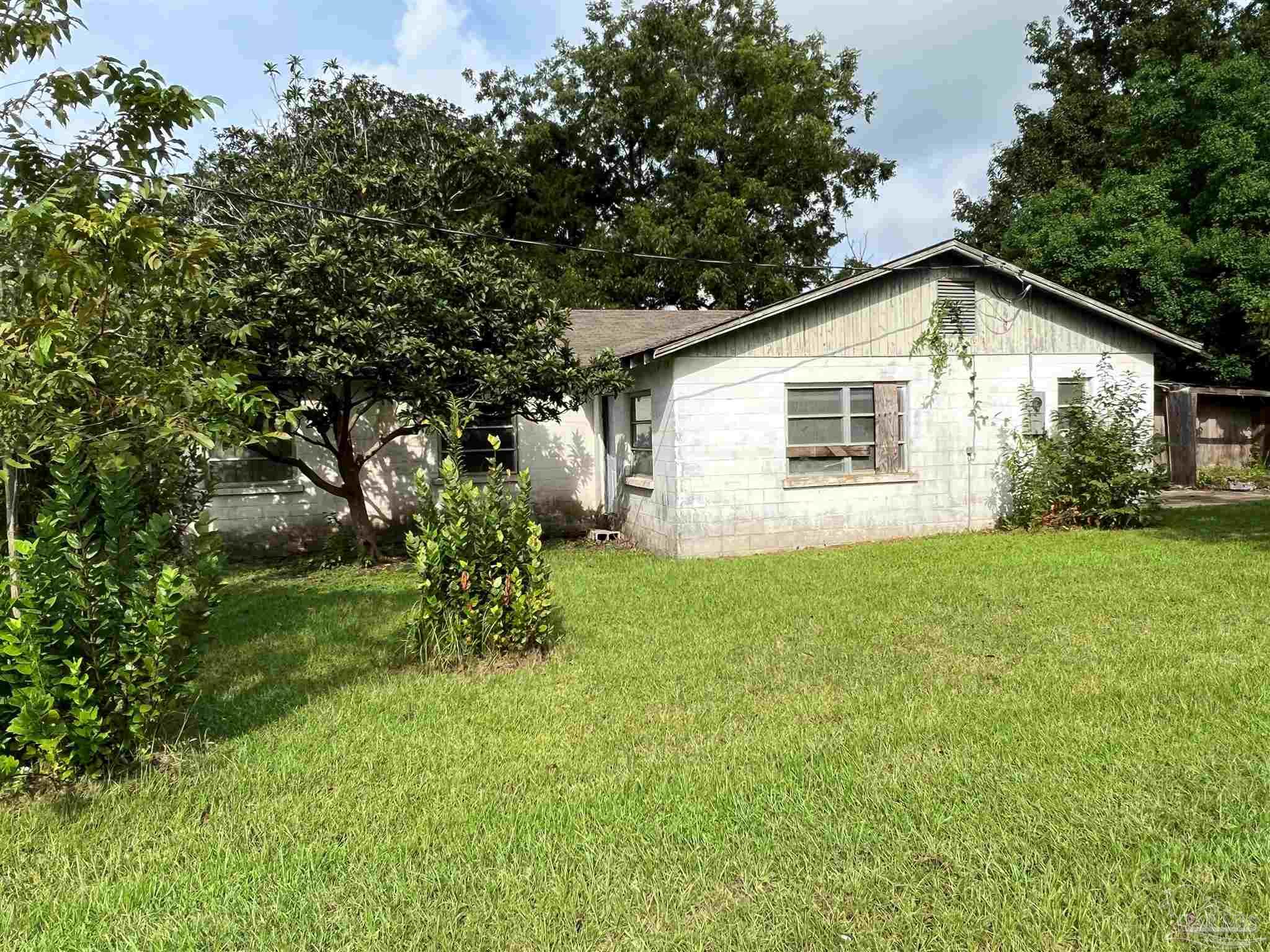 136 Short Street Atmore, AL 36502 - Photo 3 of 14 Gallery Image 3