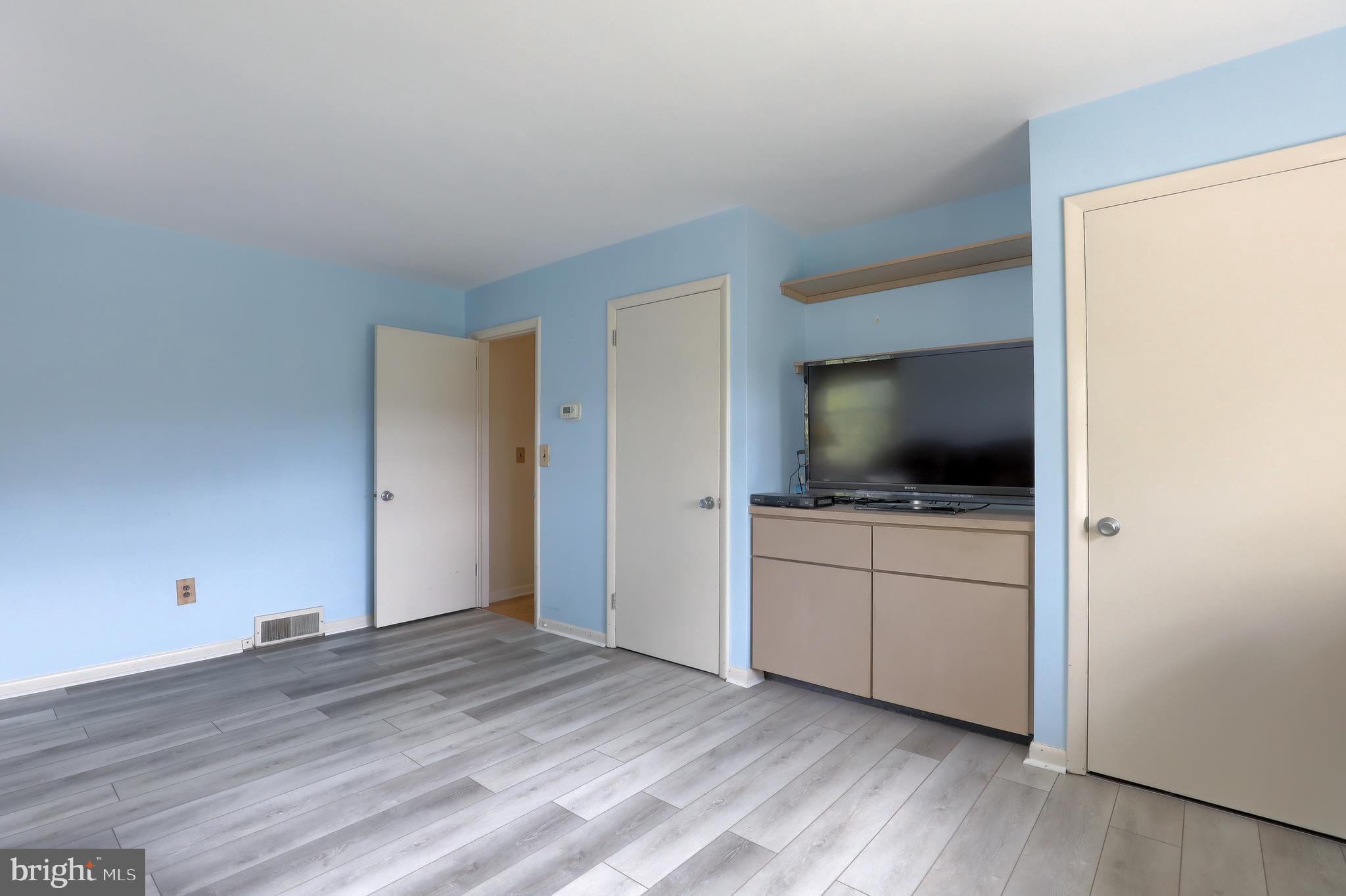 1669 Sleepyhollow Road York, PA 17403 - Photo 33 of 63 Bedroom 4 has built ins