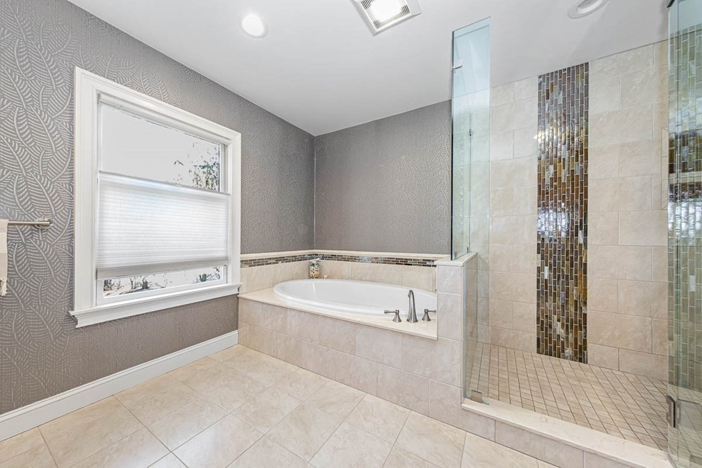 1702 Lowell Road Concord, MA 01742 - Photo 17 of 28