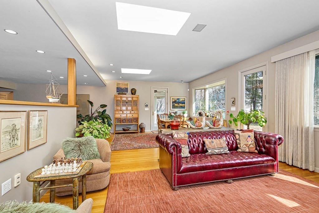 1702 Lowell Road Concord, MA 01742 - Photo 10 of 28