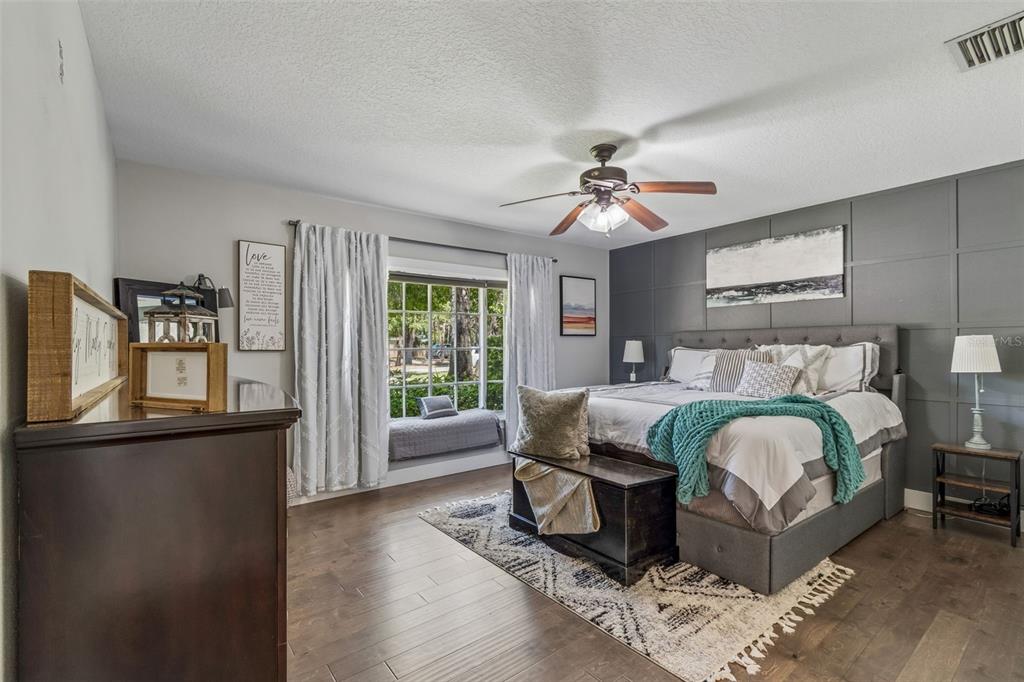 4528 West Woodmere Road Tampa, FL 33609 - Photo 11 of 100