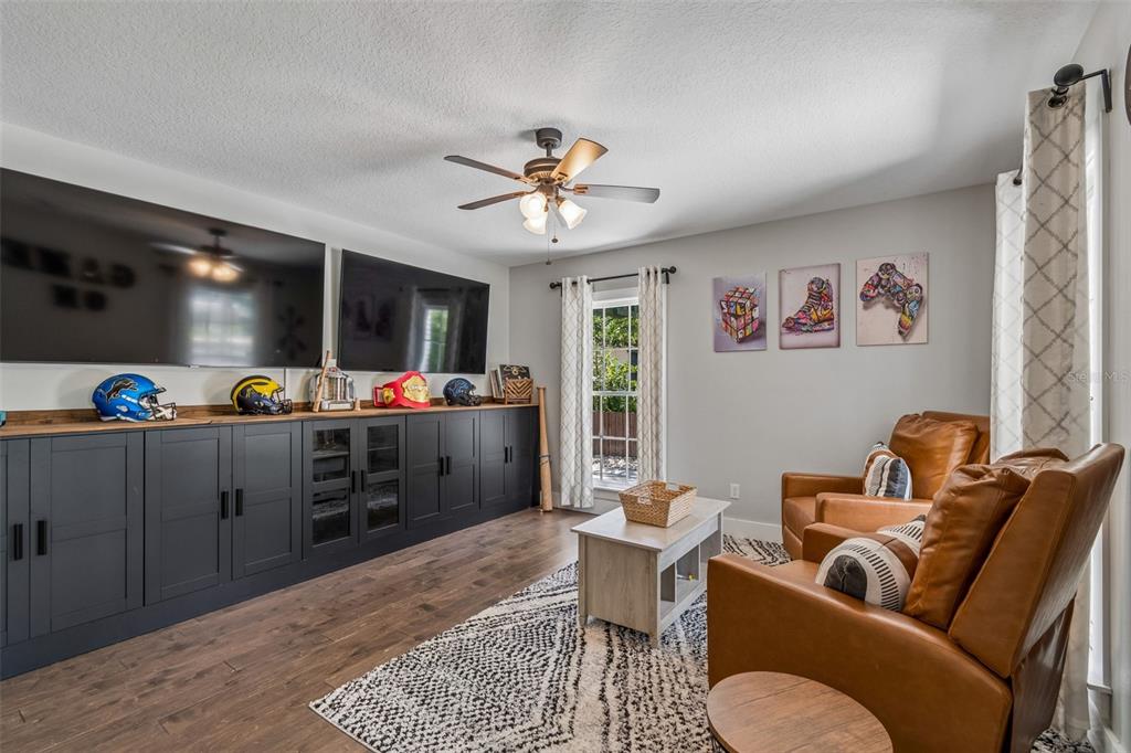 4528 West Woodmere Road Tampa, FL 33609 - Photo 21 of 100