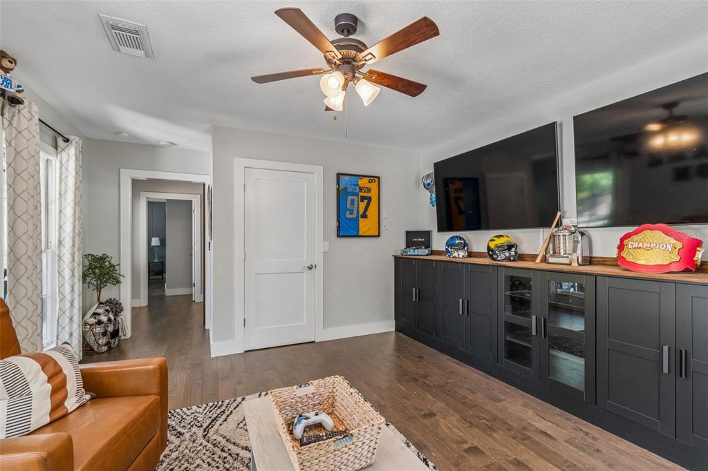 4528 West Woodmere Road Tampa, FL 33609 - Photo 22 of 100