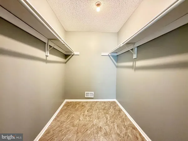 $2,350 | 44 Cheverny Court, Trenton, NJ 08619