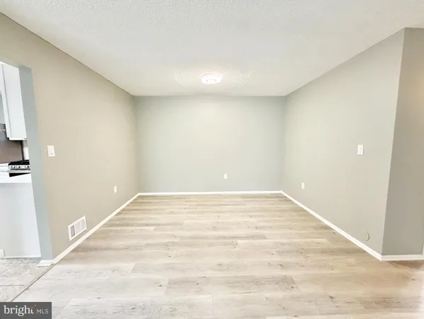 $2,350 | 44 Cheverny Court, Trenton, NJ 08619