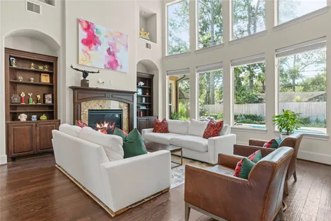 $2,395,000 | 11729 Joan Of Arc Drive, Houston, TX 77024
