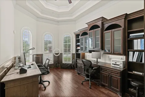 $2,395,000 | 11729 Joan Of Arc Drive, Houston, TX 77024