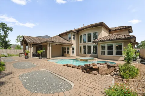 $2,395,000 | 11729 Joan Of Arc Drive, Houston, TX 77024