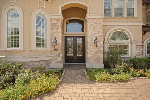 $2,395,000 | 11729 Joan Of Arc Drive, Houston, TX 77024