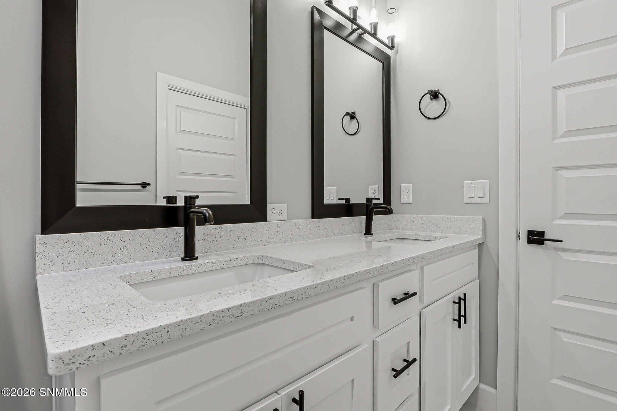 2901 East Springs Road Las Cruces, NM 88011 - Photo 56 of 73 39-web-or-mls-IMG_7905