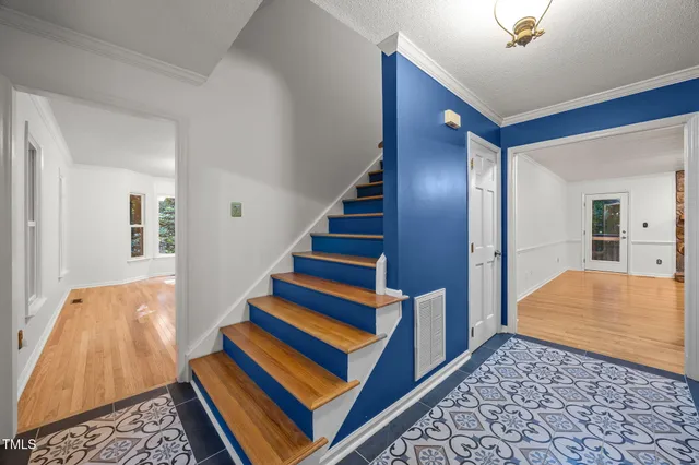 a view of an entryway