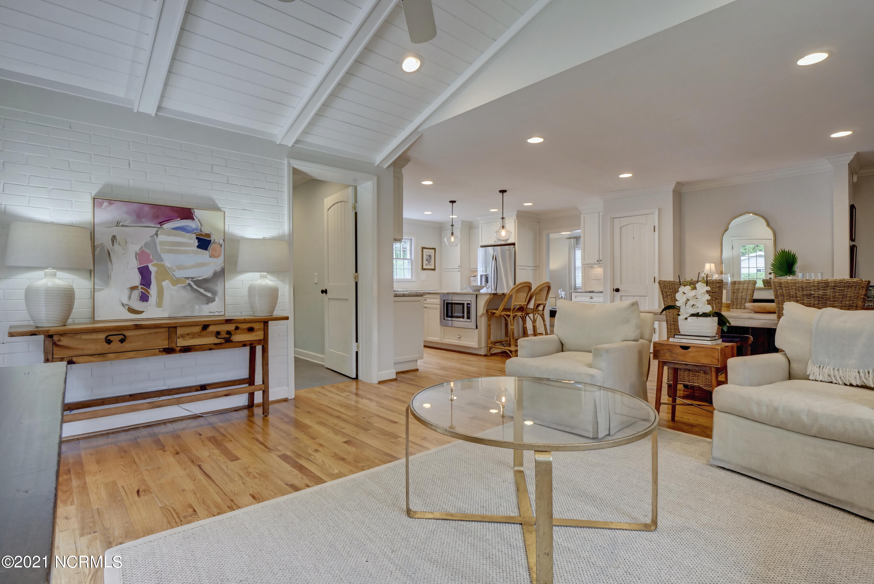 1819 Hawthorne Road Wilmington, NC 28403 - Photo 18 of 32 _JA17799_800_801_802_803_804_805