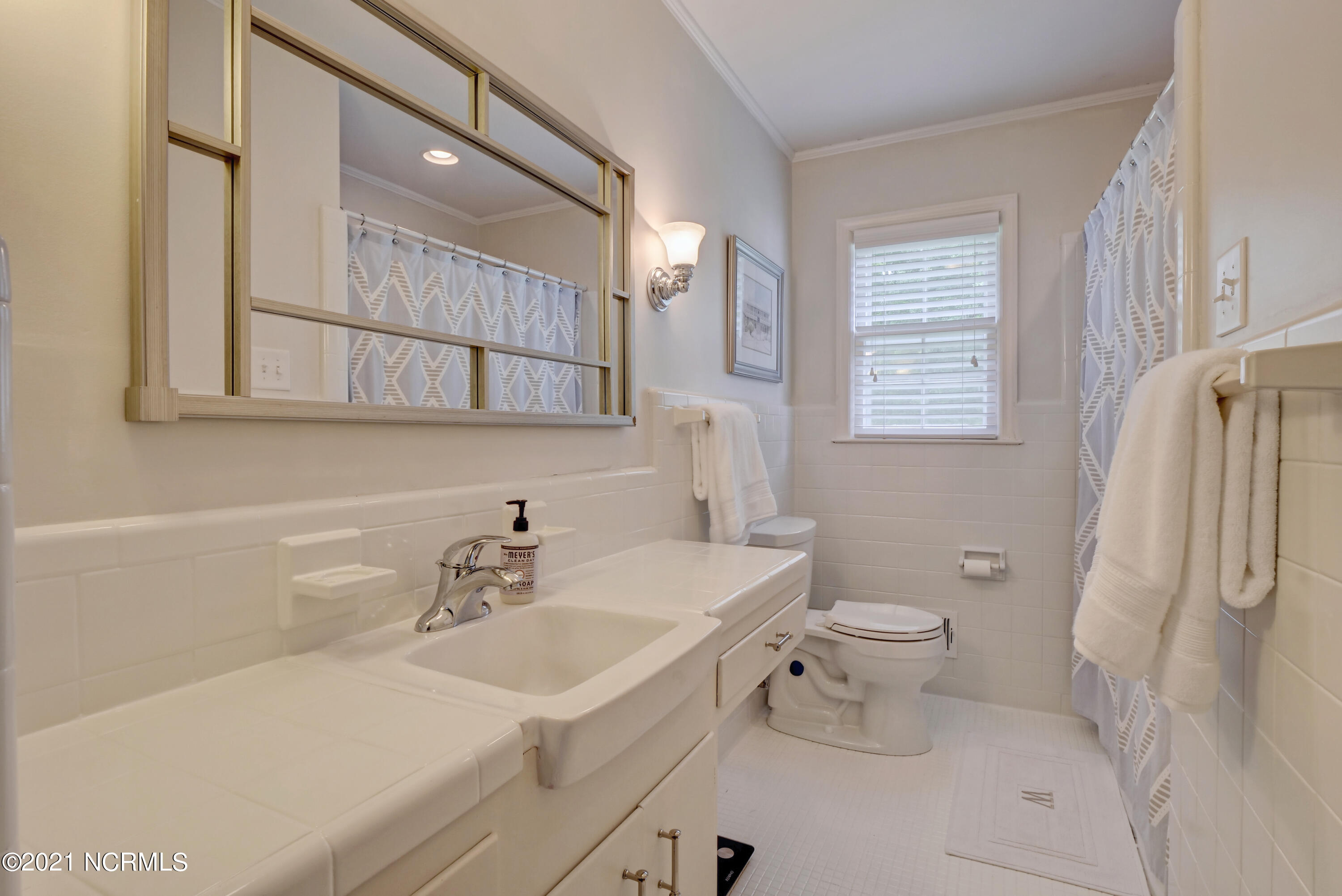 1819 Hawthorne Road Wilmington, NC 28403 - Photo 22 of 32 _JA17827_28_29_30_31_32_33