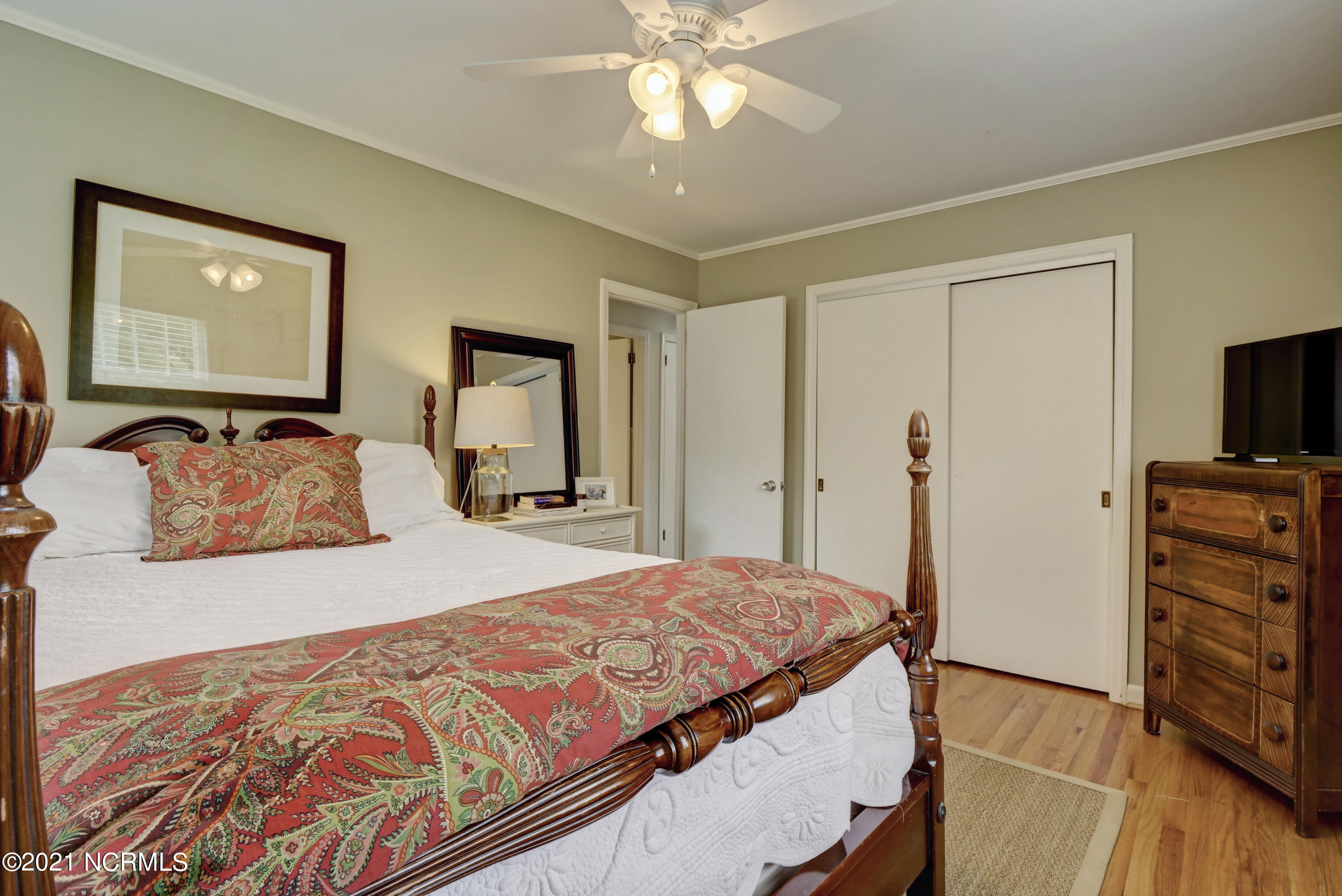 1819 Hawthorne Road Wilmington, NC 28403 - Photo 26 of 32 _JA17883_4_5_6_7_8_9