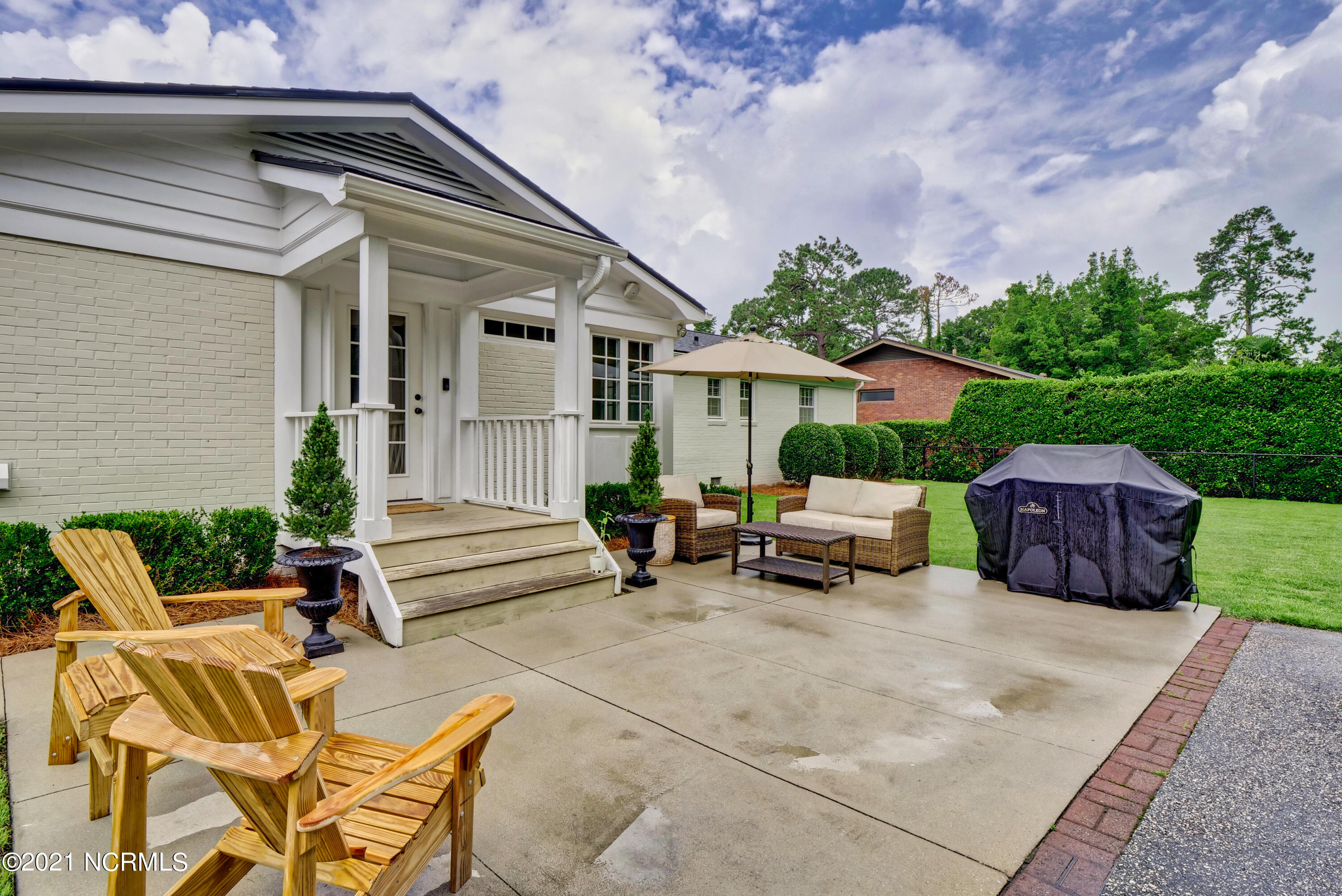 1819 Hawthorne Road Wilmington, NC 28403 - Photo 27 of 32 _JA17904_05_06_07_08_09_10