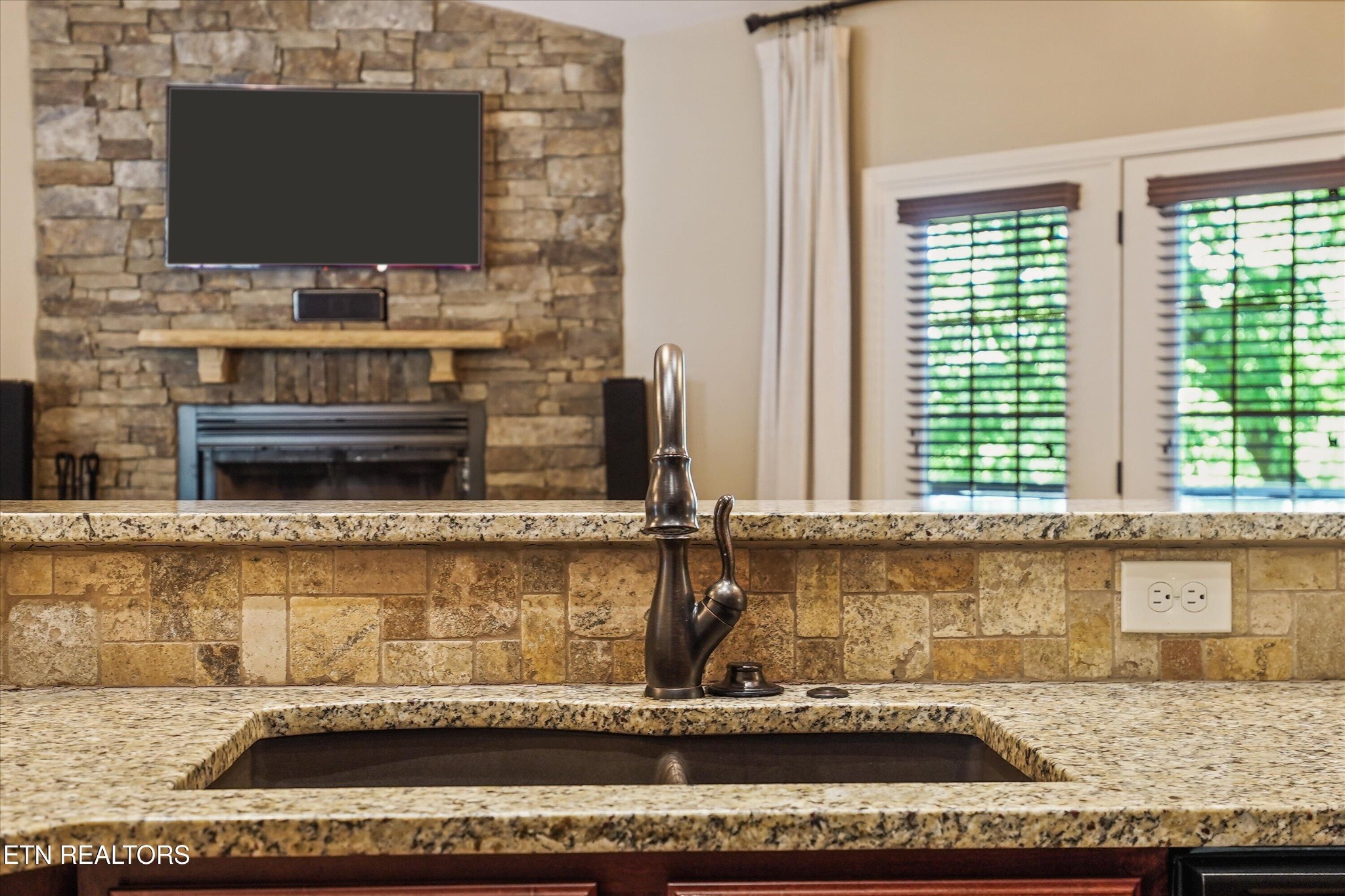 1341 Hillvale Road Louisville, TN 37777 - Photo 13 of 42 Gallery Image 13