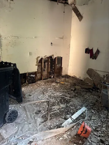 a view of an outdoor space