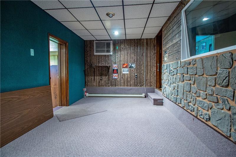 159 Easton Road Hermitage, PA 16148 - Photo 14 of 22 Gallery Image 14
