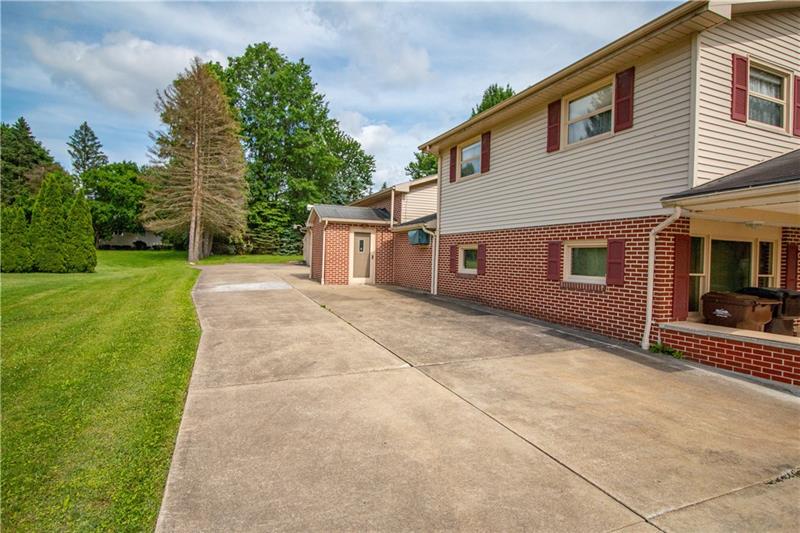 159 Easton Road Hermitage, PA 16148 - Photo 20 of 22 Gallery Image 20