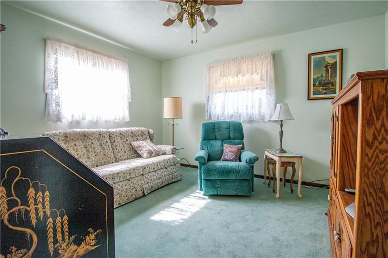 159 Easton Road Hermitage, PA 16148 - Photo 6 of 22 Gallery Image 6